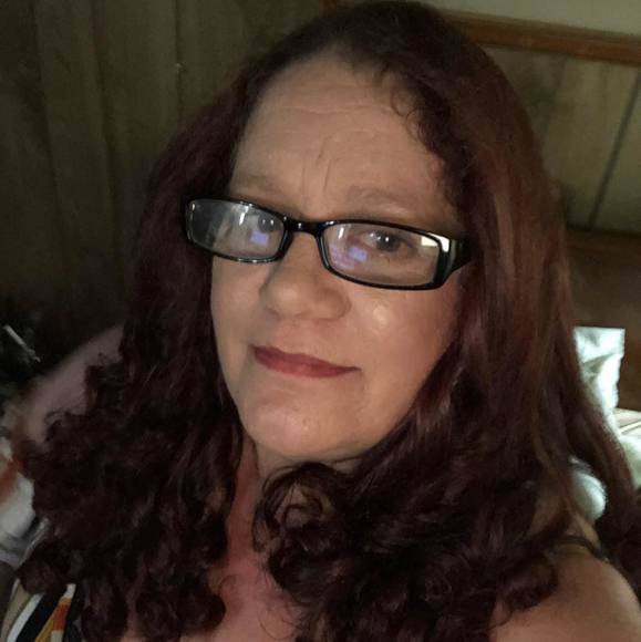 Meet your Posher, Lori - Picture 1 of 1